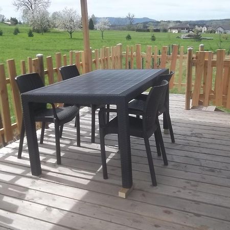 Camping Aire Du Gros Pre Lesseux Exterior foto